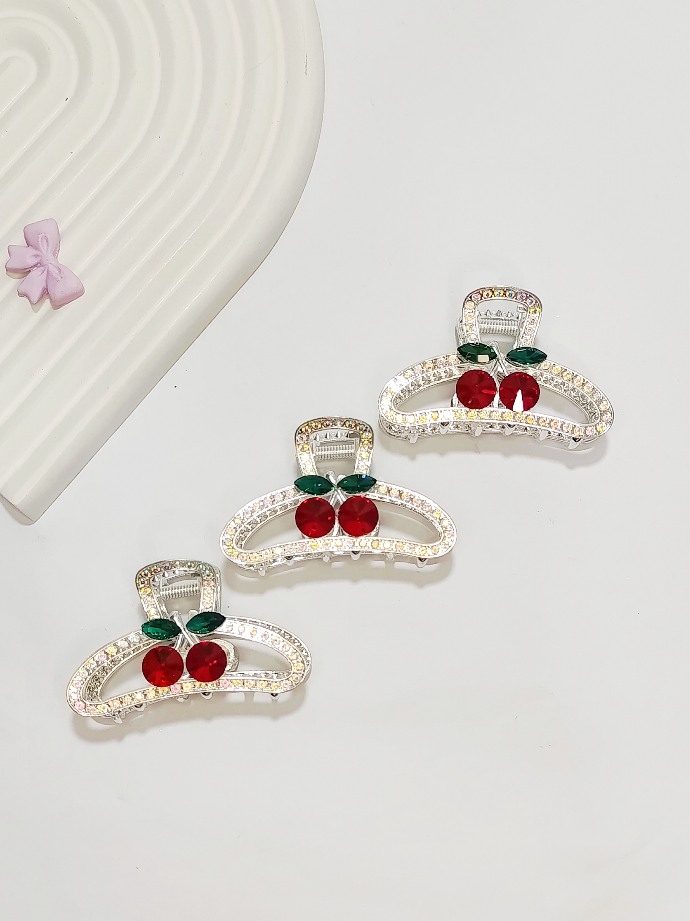 گیره مو گیلاسی نقره ای